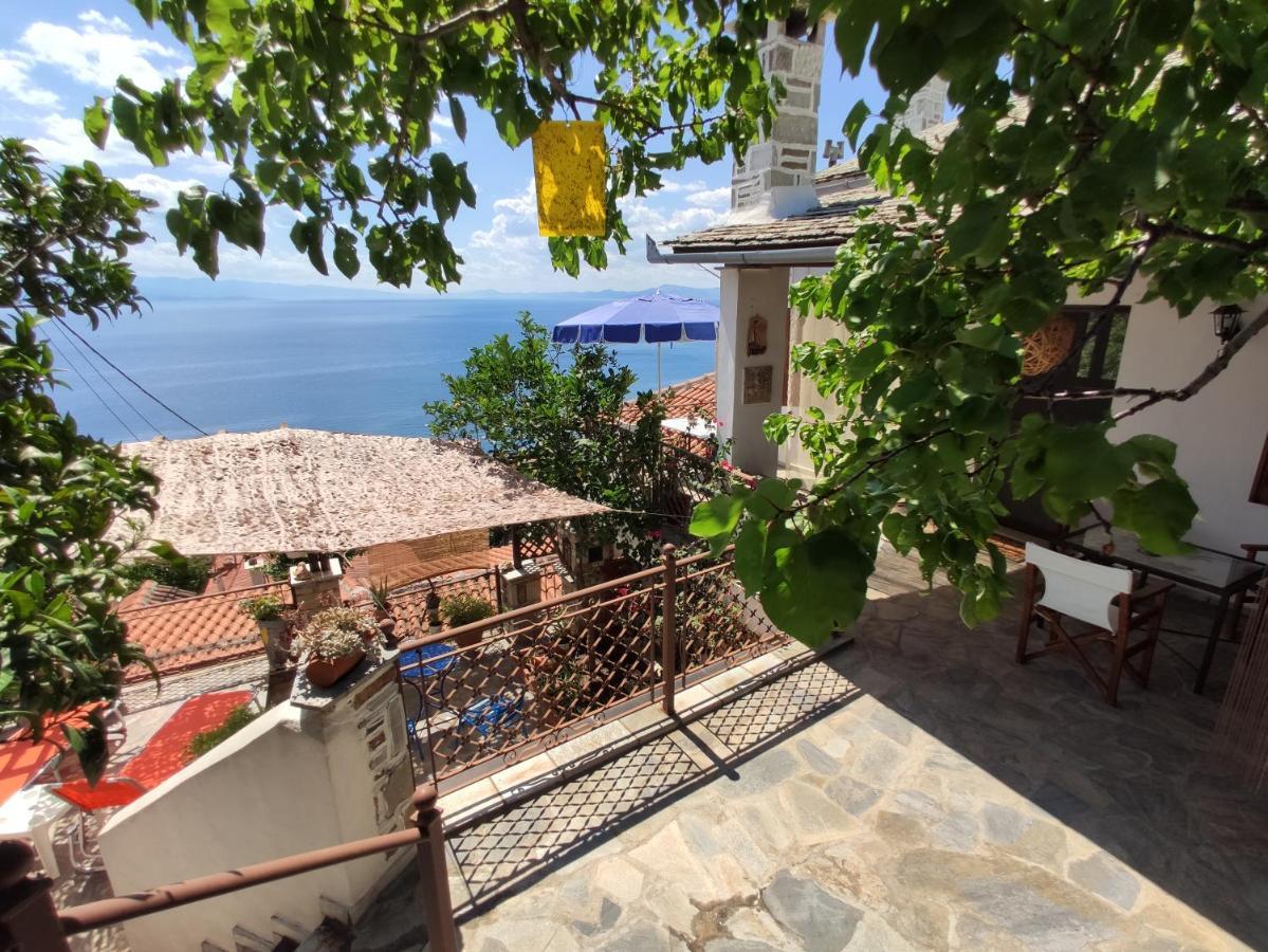 The Pagasetic Balcony - Magestic Sea Cottage Wolos Zewnętrze zdjęcie