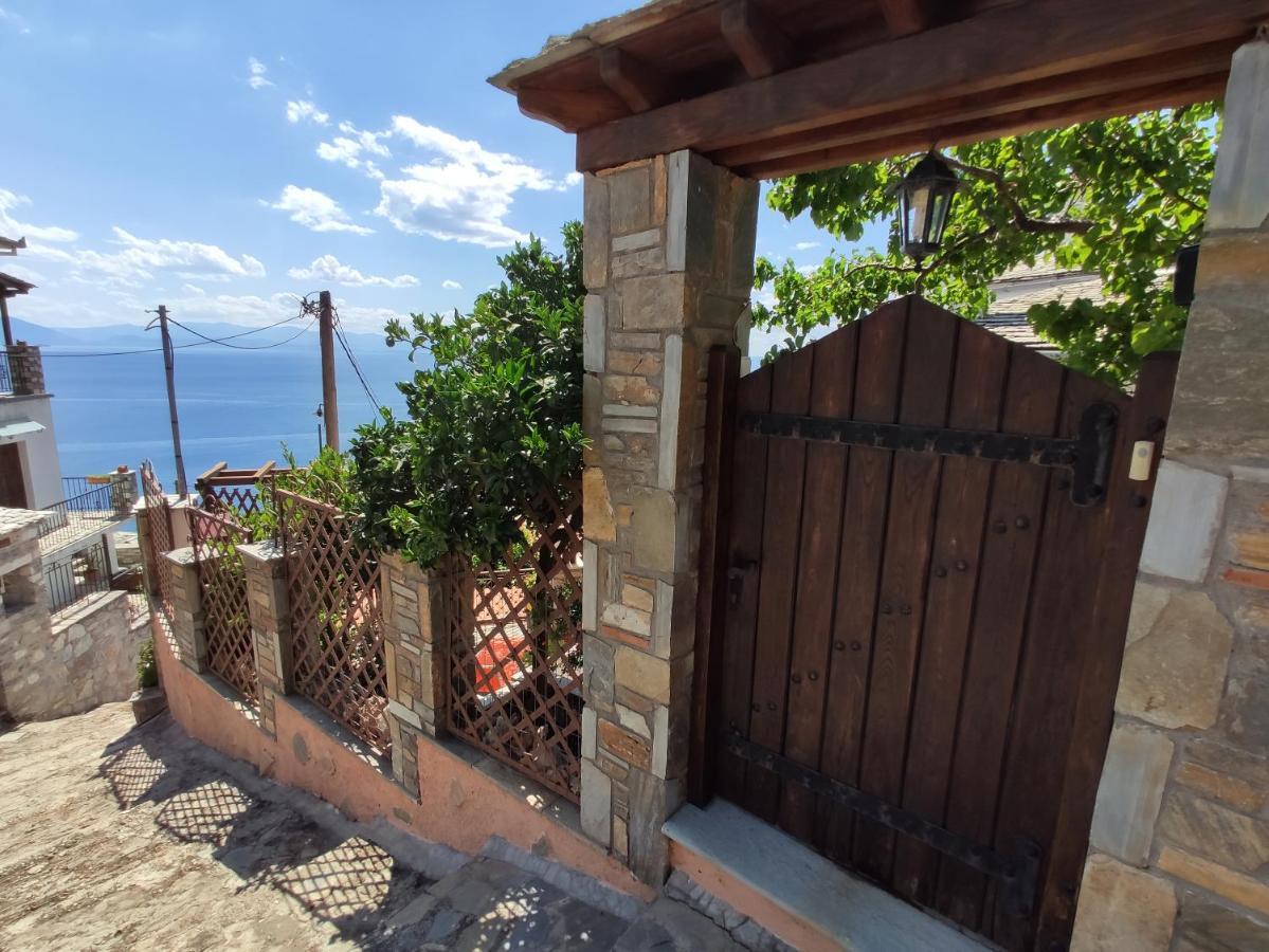 The Pagasetic Balcony - Magestic Sea Cottage Wolos Zewnętrze zdjęcie